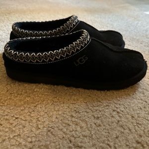 Ugg Black Tasman -Size 7